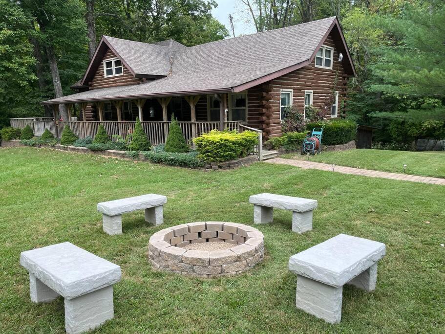 Acorn Resort A Unique Retreat Cabin, 13 Acres Land Bloomington Luaran gambar